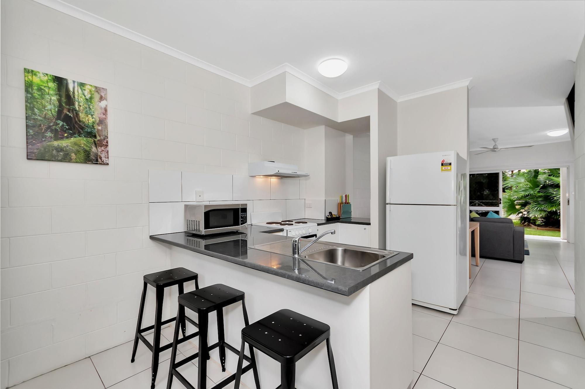Titree Village Holiday Apartments Port Douglas Extérieur photo