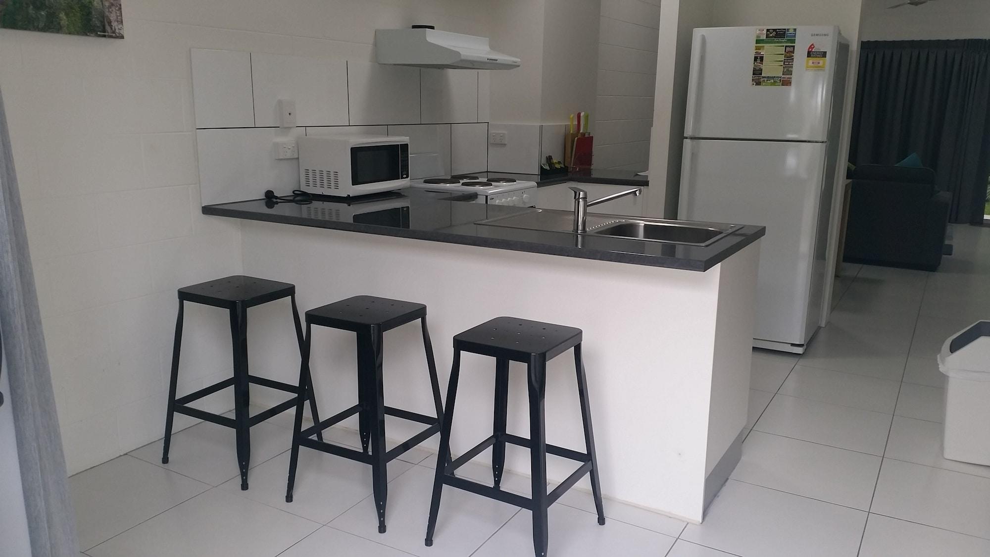 Titree Village Holiday Apartments Port Douglas Extérieur photo