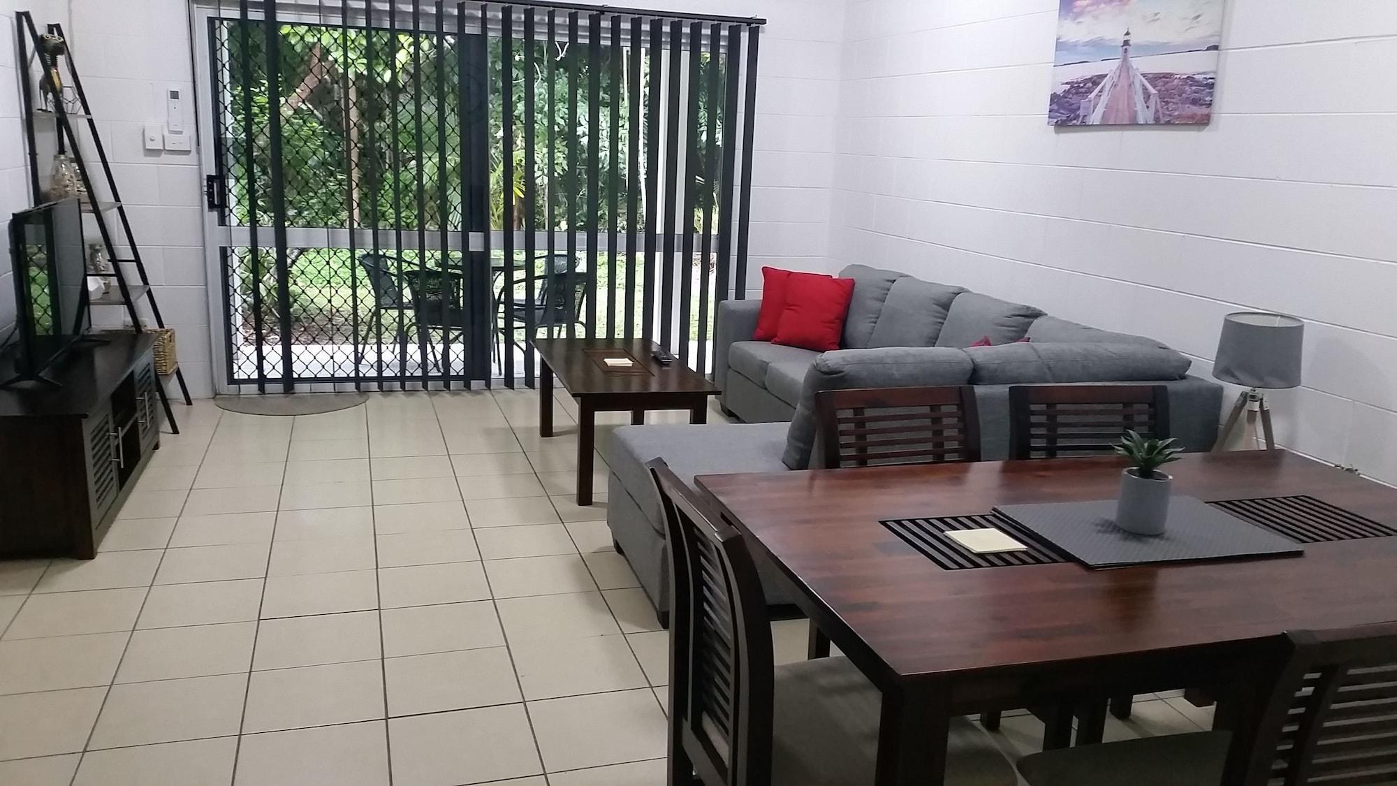 Titree Village Holiday Apartments Port Douglas Extérieur photo