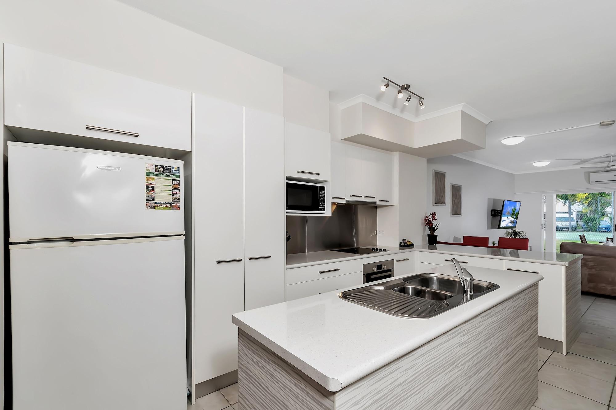 Titree Village Holiday Apartments Port Douglas Extérieur photo