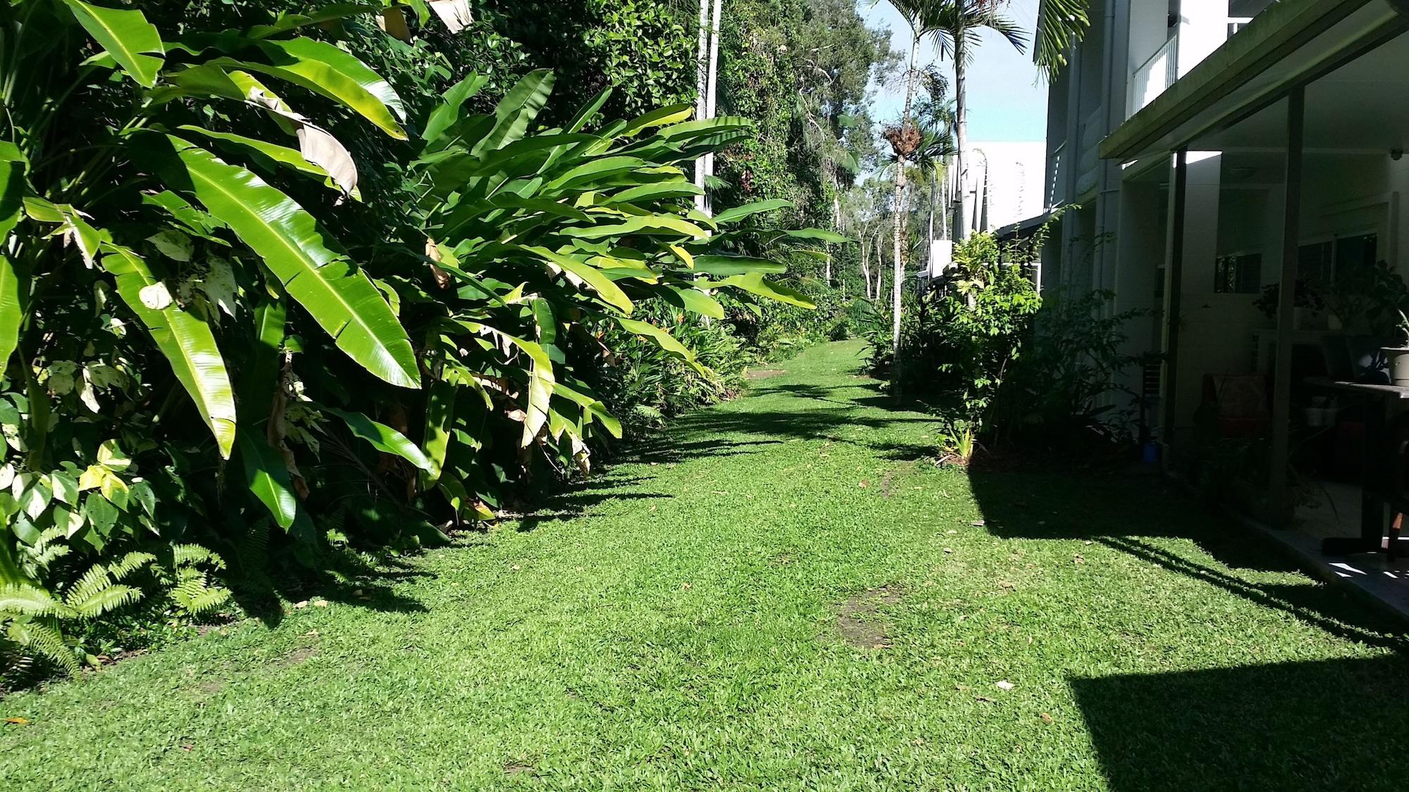Titree Village Holiday Apartments Port Douglas Extérieur photo