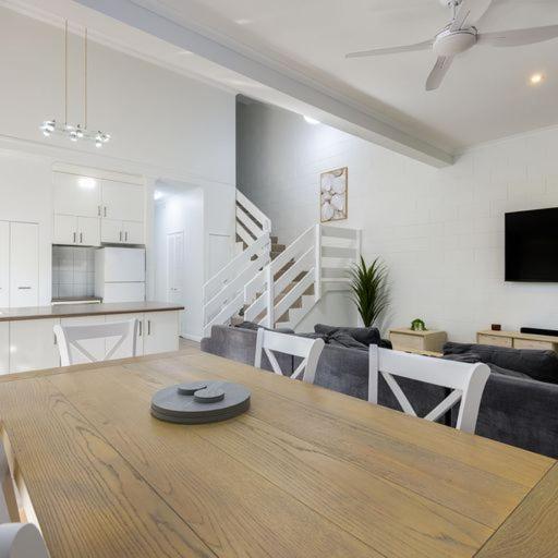Titree Village Holiday Apartments Port Douglas Extérieur photo