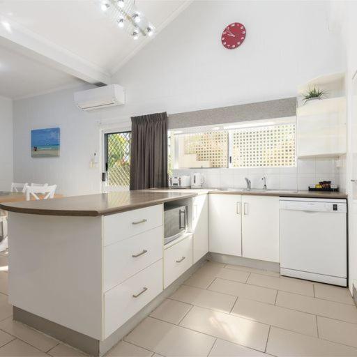 Titree Village Holiday Apartments Port Douglas Extérieur photo