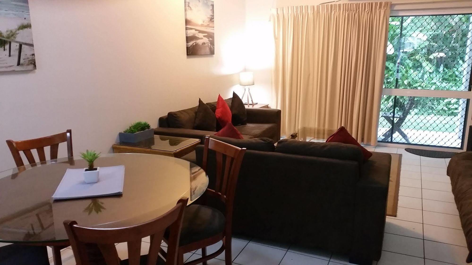 Titree Village Holiday Apartments Port Douglas Extérieur photo