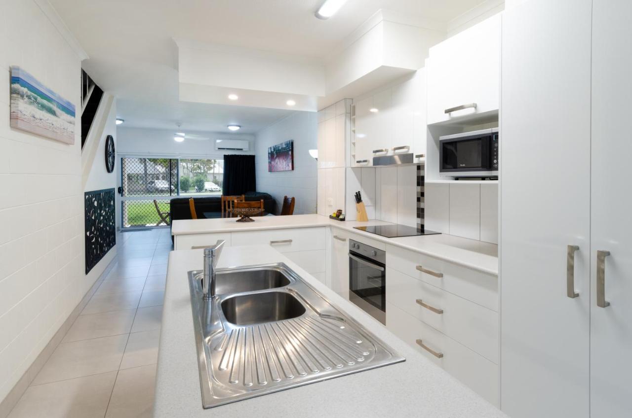 Titree Village Holiday Apartments Port Douglas Extérieur photo